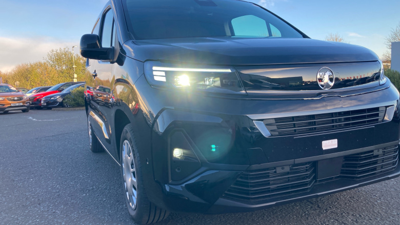 Vauxhall Combo Cargo Combo Diesel 1.5 Turbo D 100ps Pro H1 Van